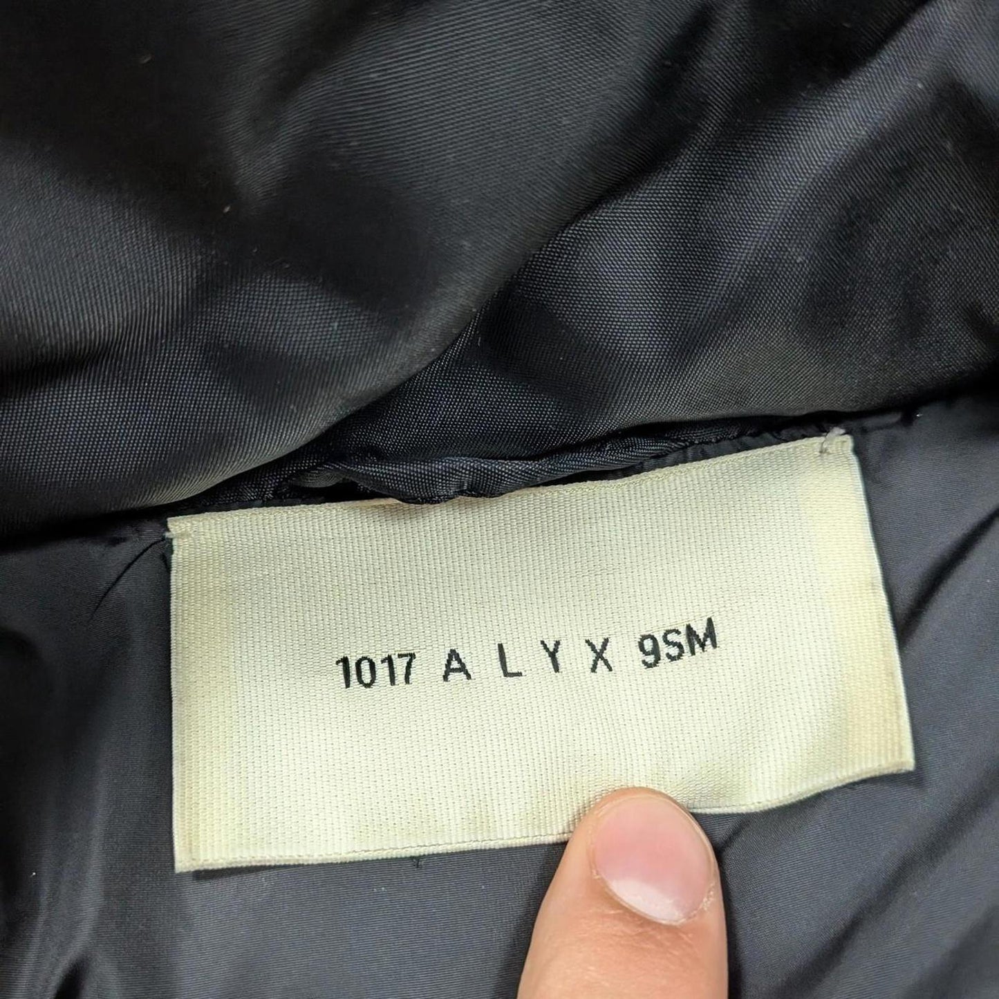 1017 ALYX 9SM Puffer Jacket (M)
