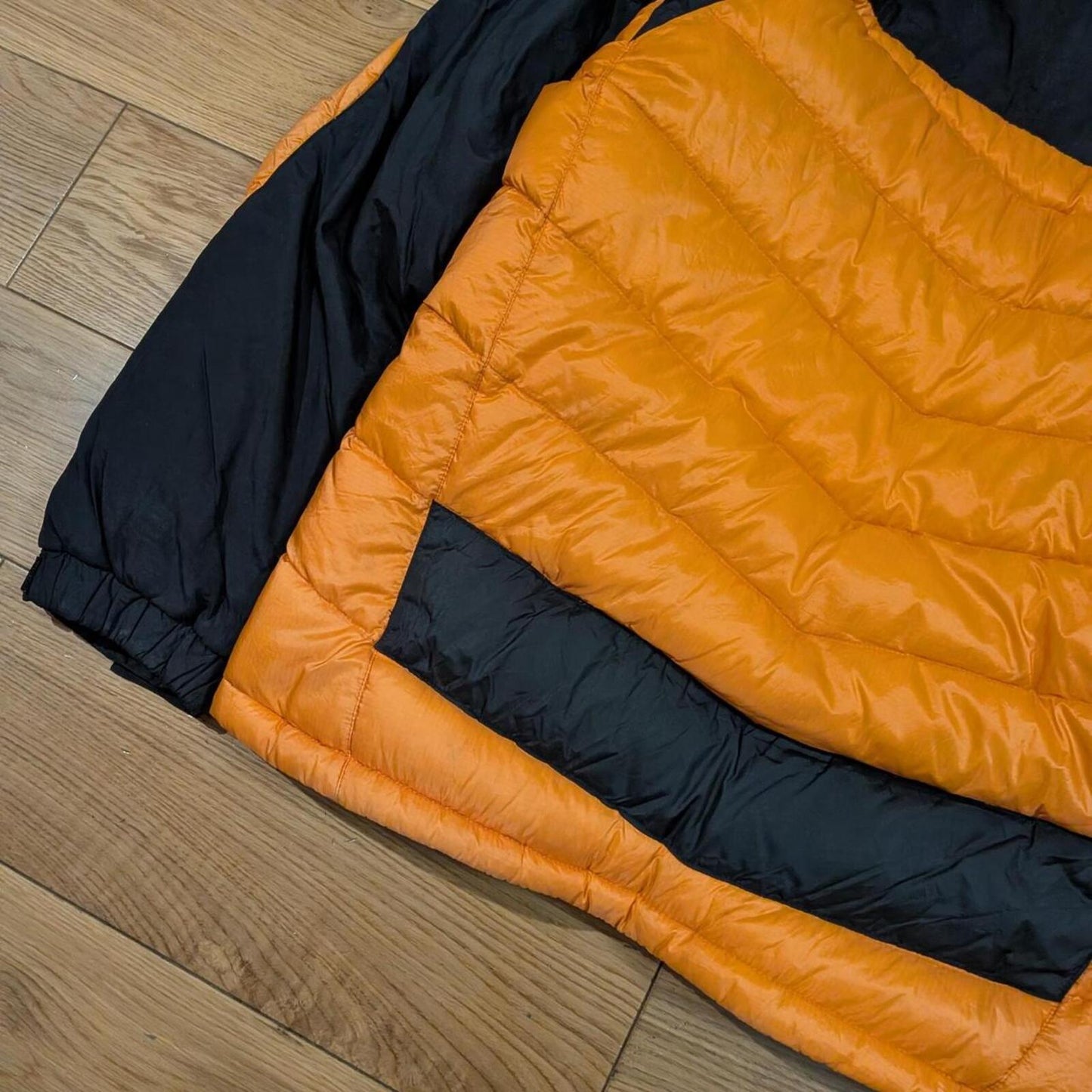 The North Face Puffer Jacket (M)