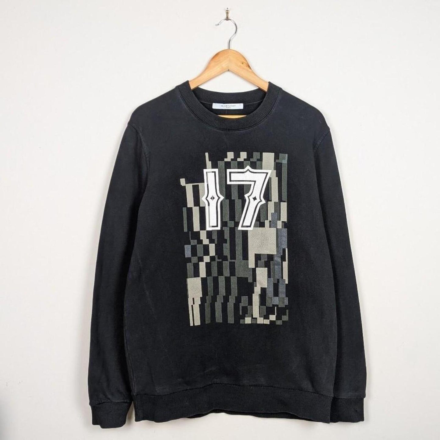 Givenchy Sweatshirt (S)