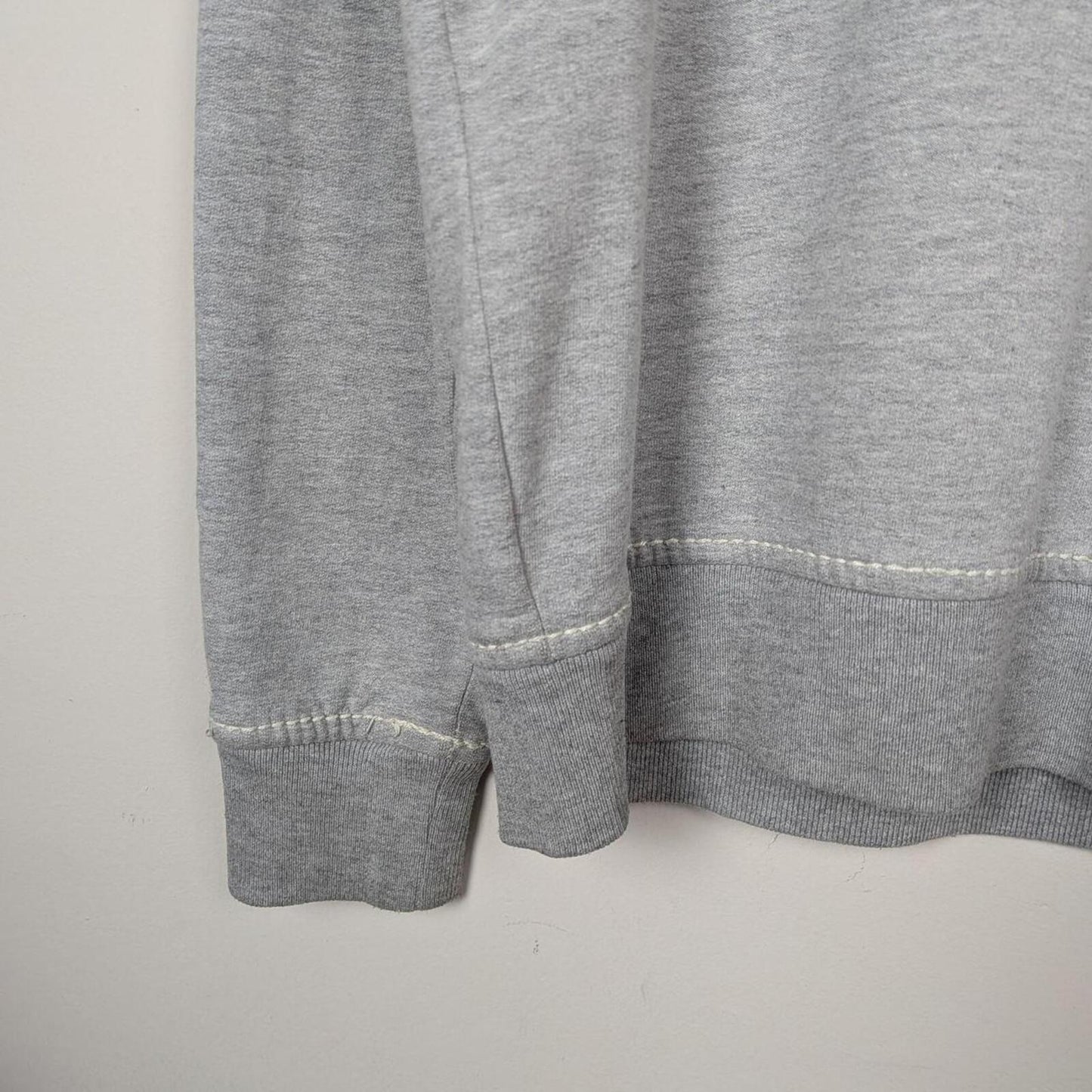 True Religion QT Sweatshirt (M)