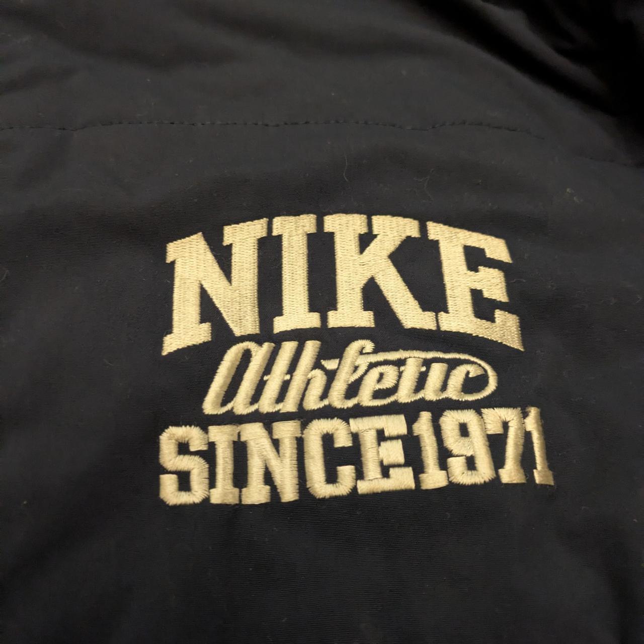 Nike Puffer Jacket (M)