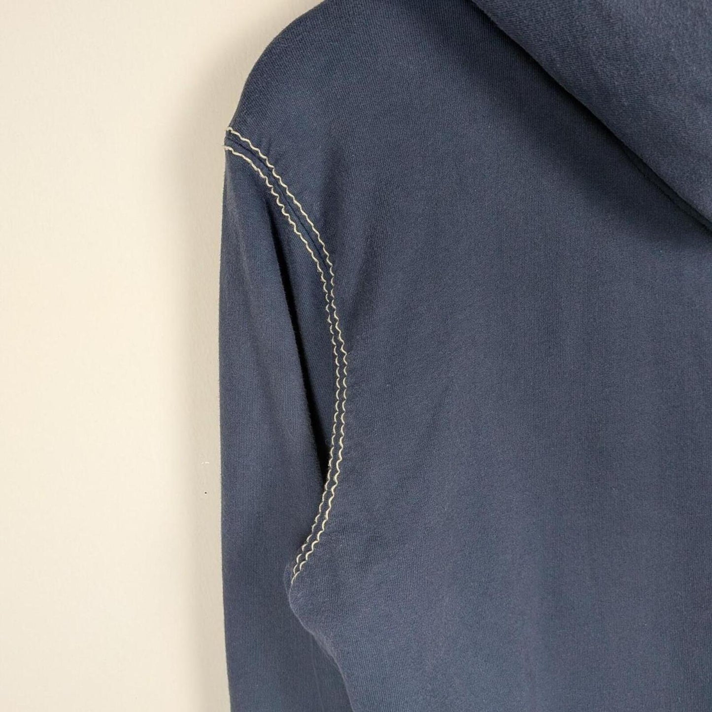 True Religion Hoodie (L)