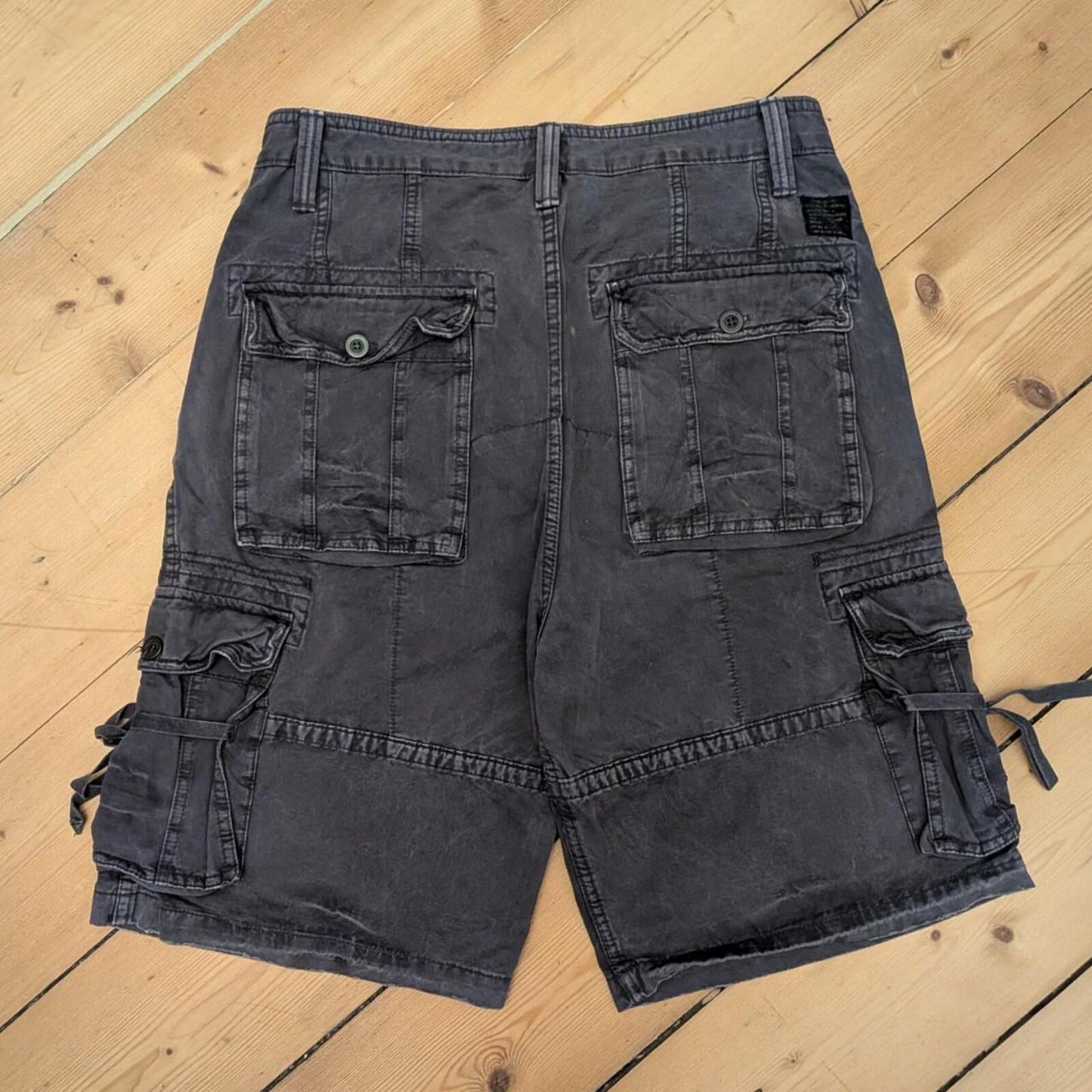 AllSaints Shorts (30)