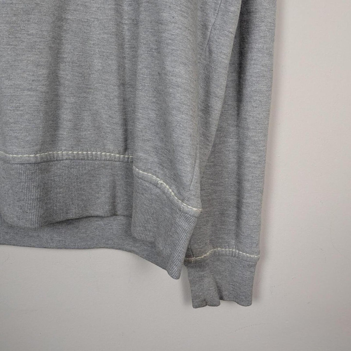 True Religion QT Sweatshirt (L)