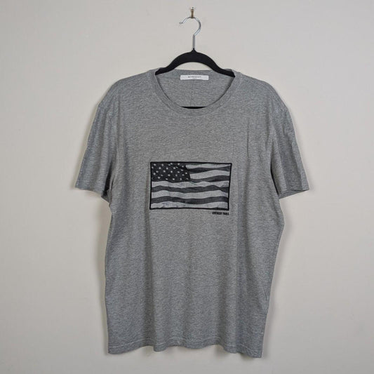 Givenchy USA T Shirt (L)