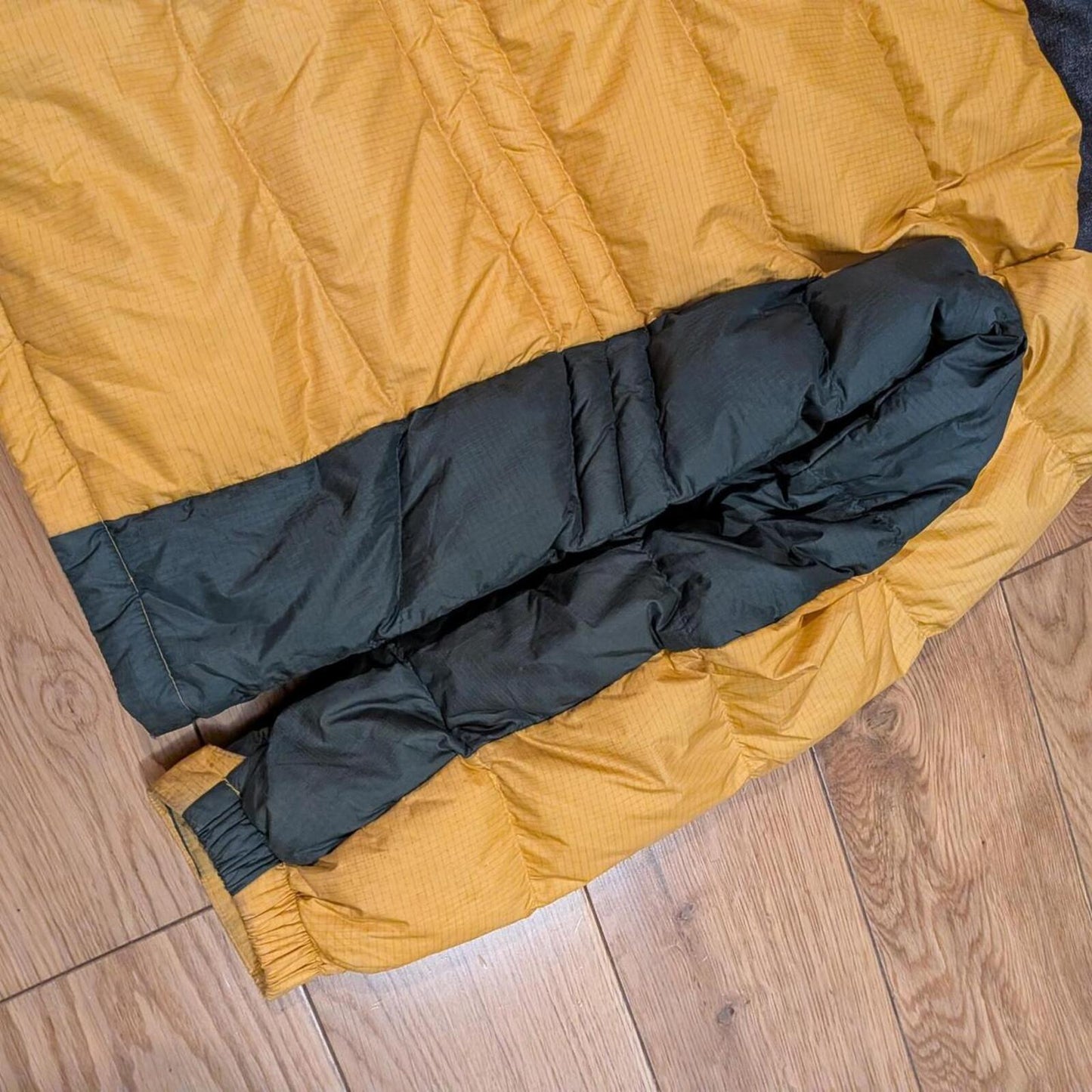 Montbell Puffer Jacket (M)