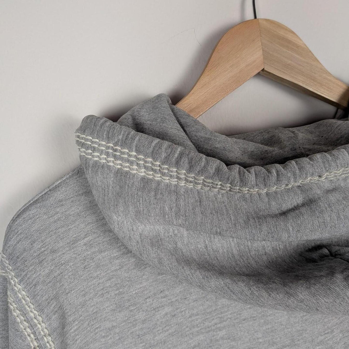True Religion Big T Hoodie (S)