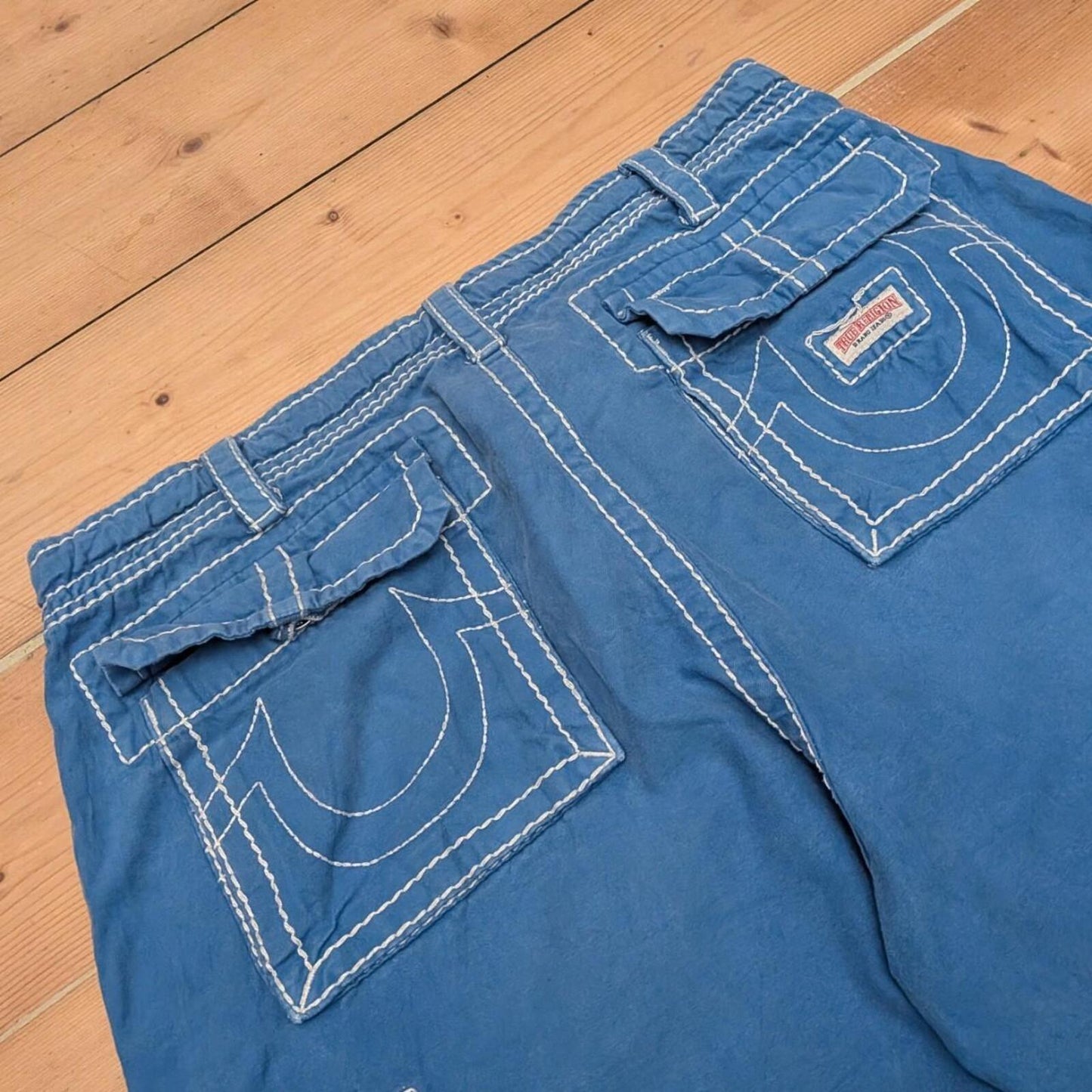 True Religion Cut-Off Shorts (36)